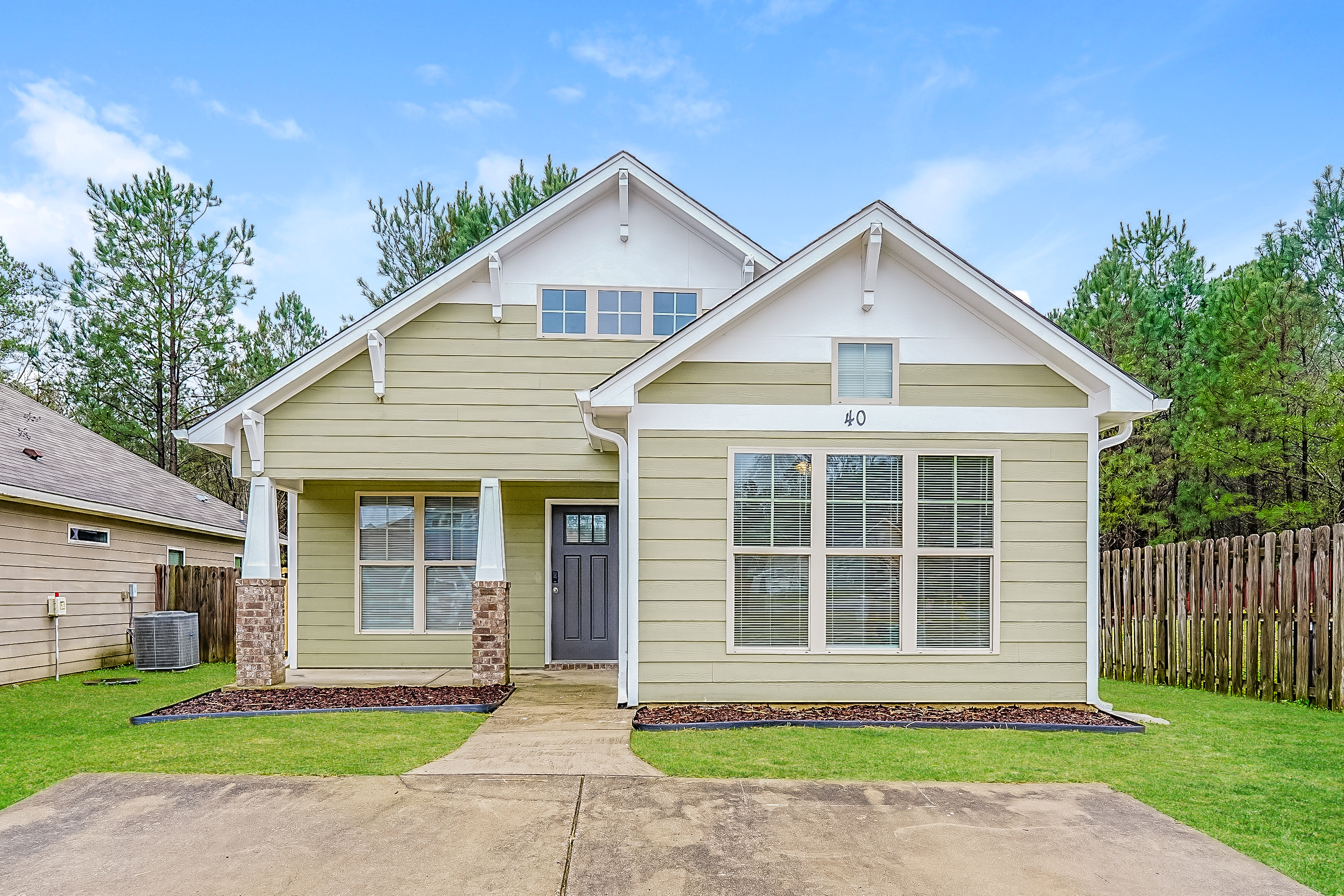 40 CEDAR RDG ODENVILLE, AL 35120